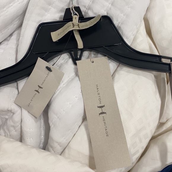 HALSTON HARITAGE GOWN - Picture 6 of 11